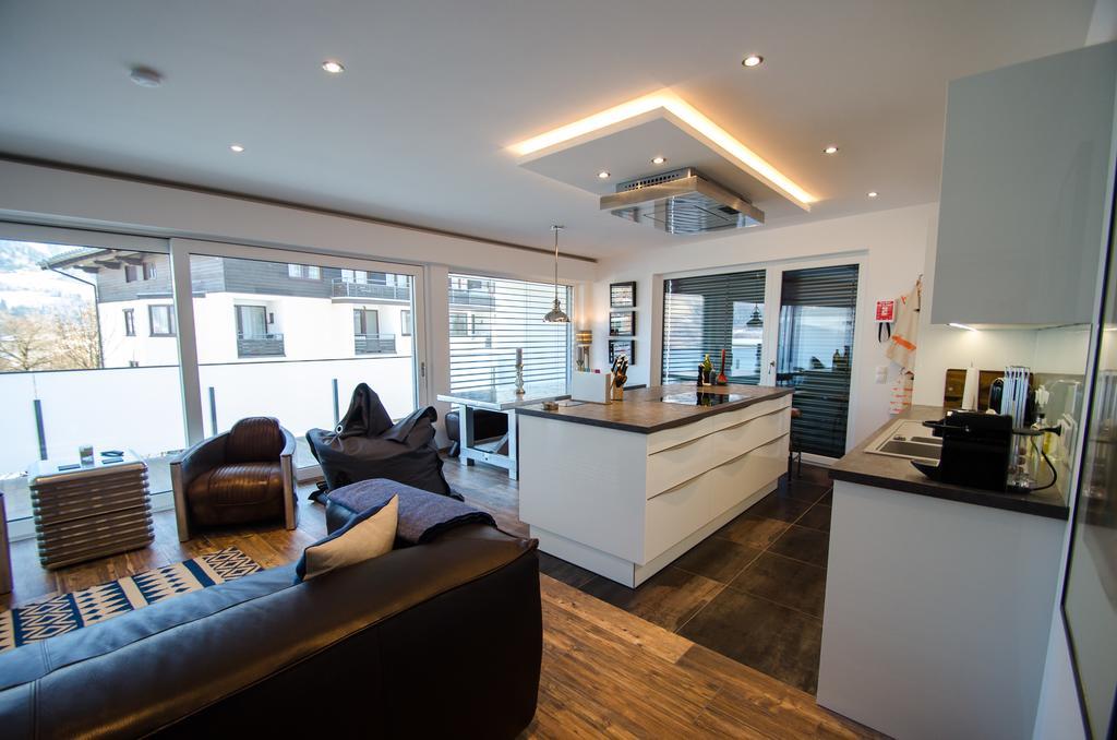 Superb Alpine Lodges By All In One Apartments Zell am See Exterior foto