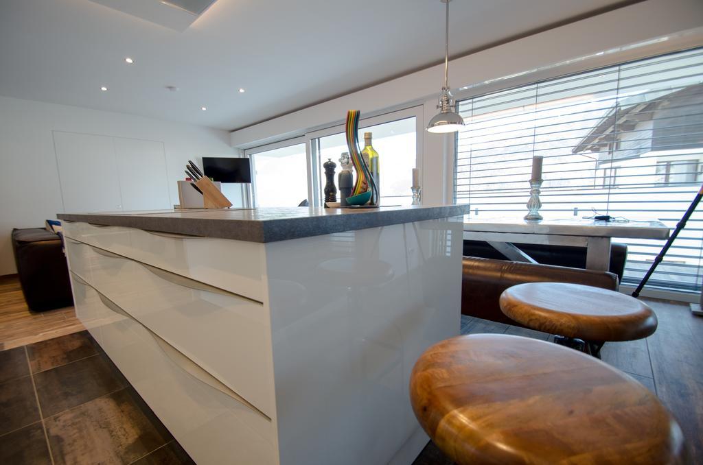 Superb Alpine Lodges By All In One Apartments Zell am See Exterior foto
