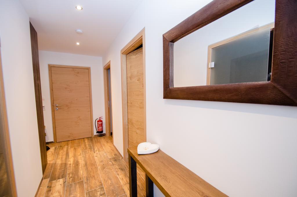 Superb Alpine Lodges By All In One Apartments Zell am See Exterior foto