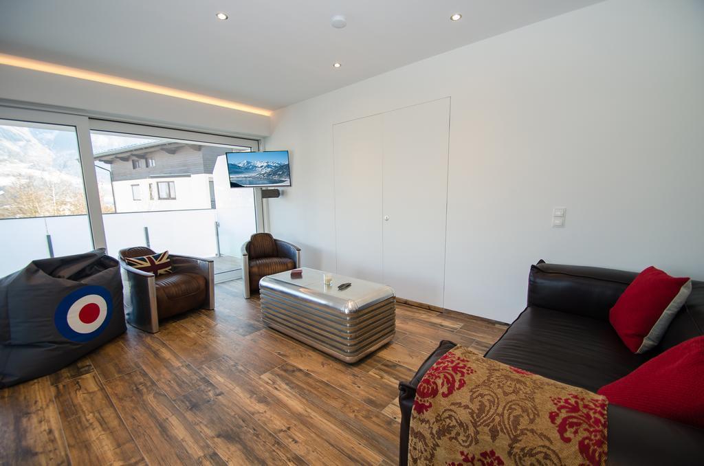 Superb Alpine Lodges By All In One Apartments Zell am See Exterior foto