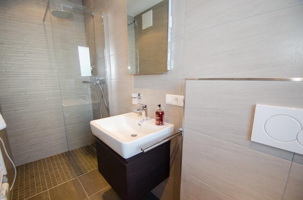 Superb Alpine Lodges By All In One Apartments Zell am See Exterior foto